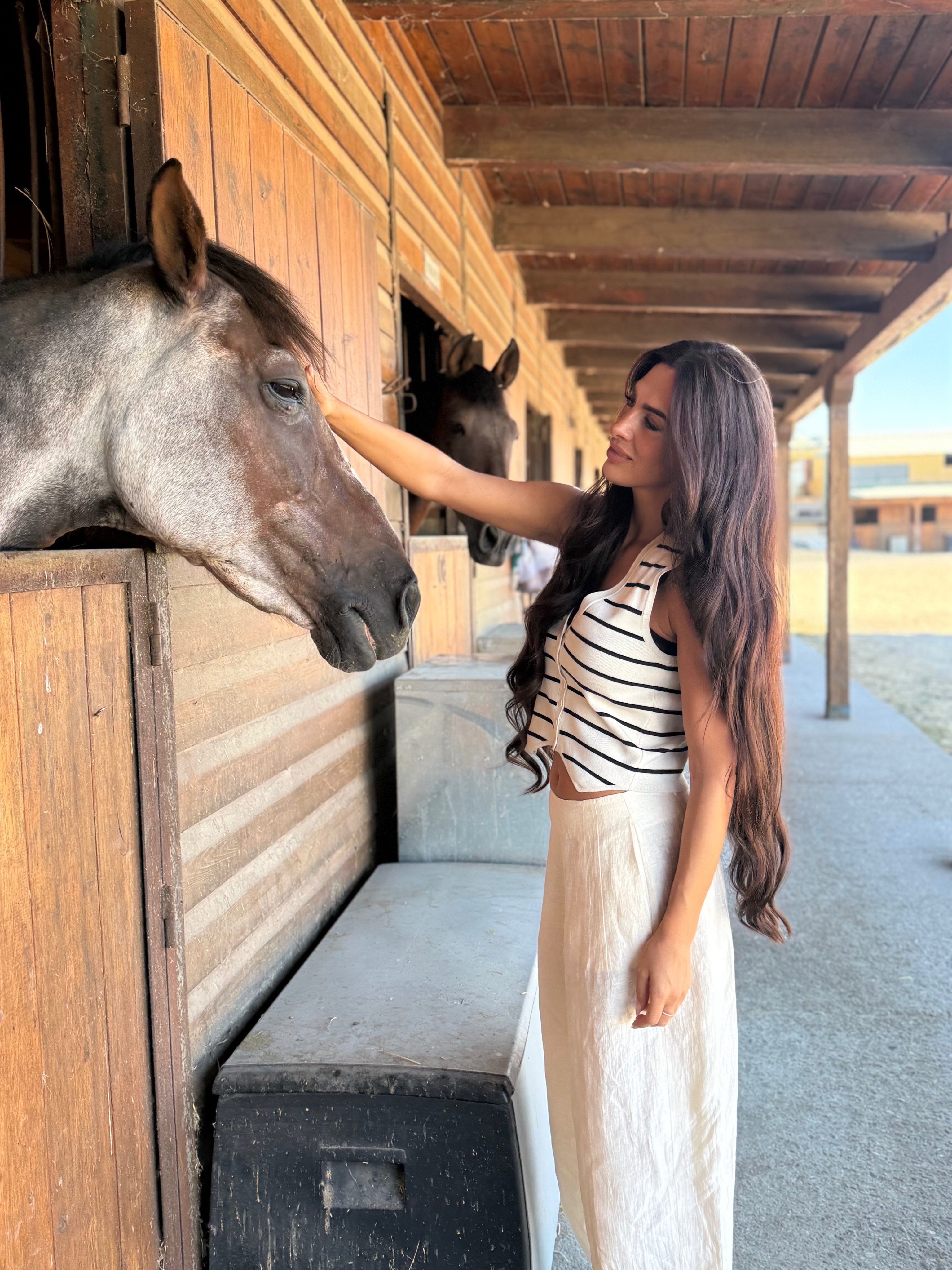Tan feliz 🐴 🐎 ❤️ @restaurantelahipicamadrid by @gemmacamacho